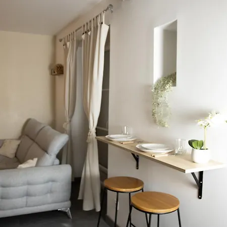 Apartman Charmante Maisonnette Centre *