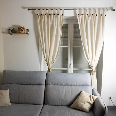 Apartment Charmante Maisonnette Centre Nemours